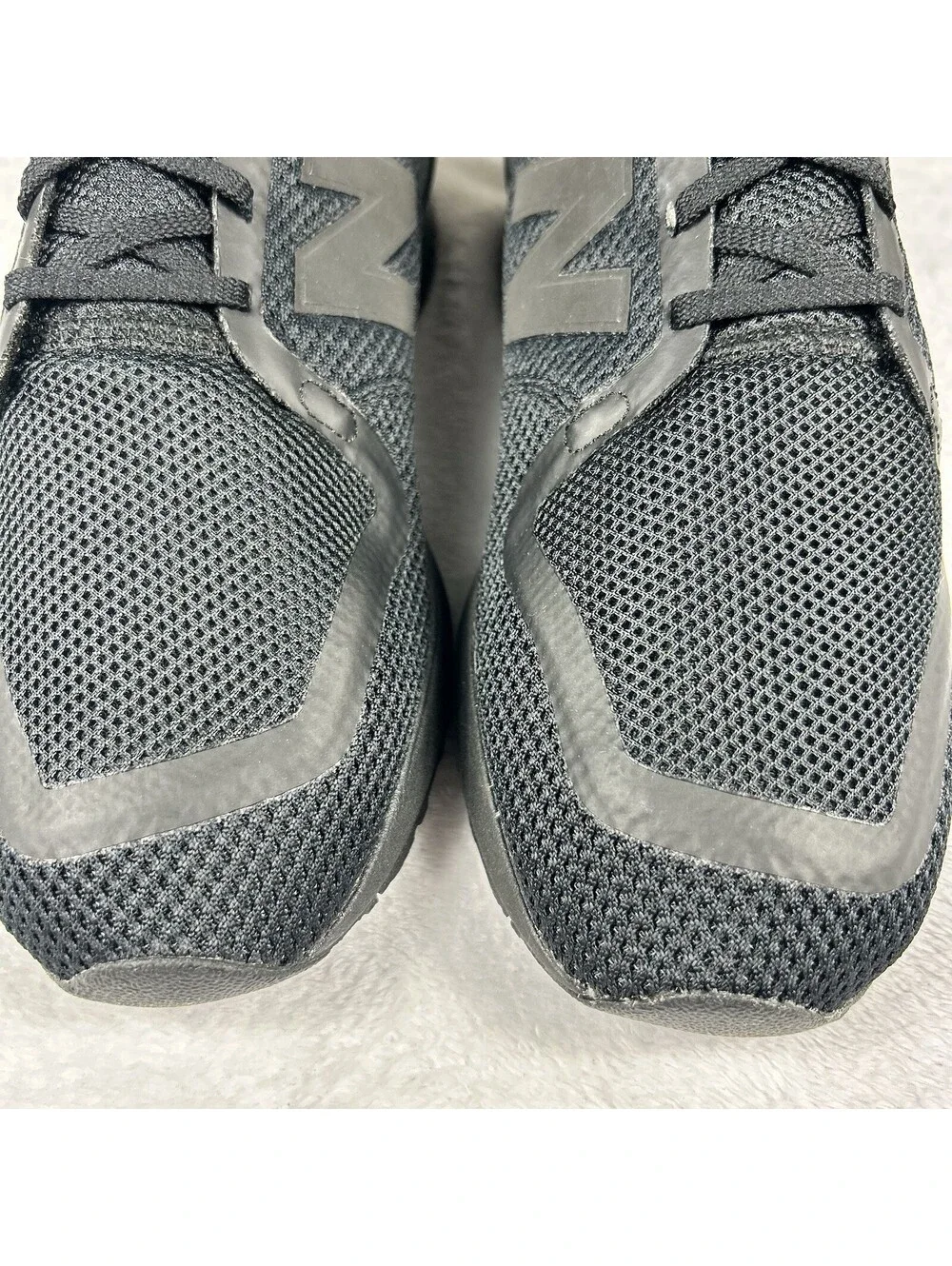 New Balance 247S Daily Sneakers Men’s Size 10.5D Black On Black Walking Shoes